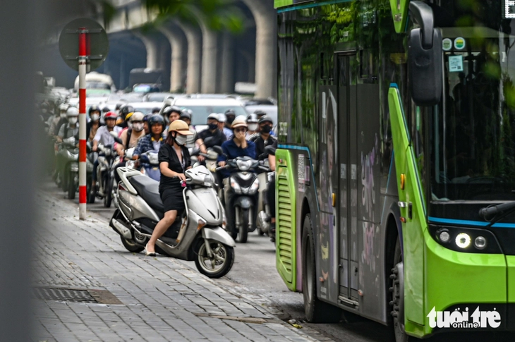 vỉa hè - Ảnh 6.