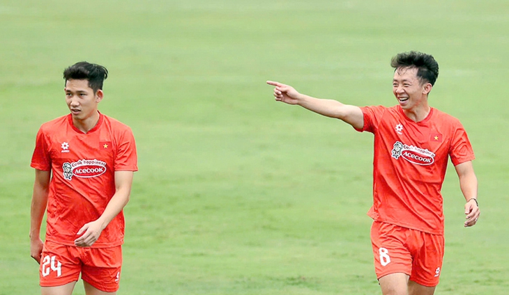 Hàng công 'tịt ngòi', tuyển Việt Nam thắng U22 nhờ hàng tiền vệ - Ảnh 1.