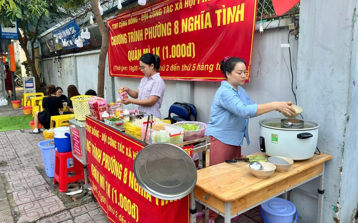 Tiệm mì 1.000 đồng: ấm bụng, dựng lên mái nhà yêu thương - Ảnh 3.