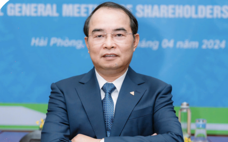 Chồng bị khởi tố vì tội hối lộ, vợ lên chức chủ tịch, cổ đông Việt Phát Group 'liêu xiêu'  - Ảnh 2.