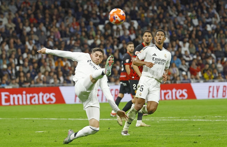 'Cố đấm ăn xôi' vì FIFA Club World Cup - Ảnh 1. FIFA club world cup - Ảnh 1.