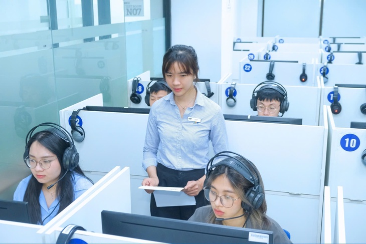 Bài thi TOEFL iBT thay đổi thang điểm, từ thang 120 thành thang 6 - Ảnh 1.