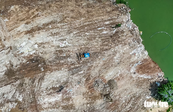 Lợi dụng sắp xếp đơn vị hành chính để đổ thải, san gạt chóng vánh đất nông nghiệp - Ảnh 3.
