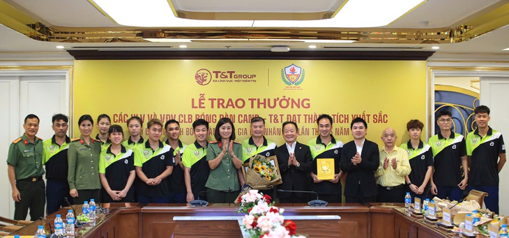 Nhà vô địch bóng bàn quốc gia Đinh Anh Hoàng và các đồng đội được thưởng hơn 1,2 tỉ đồng - Ảnh 3.