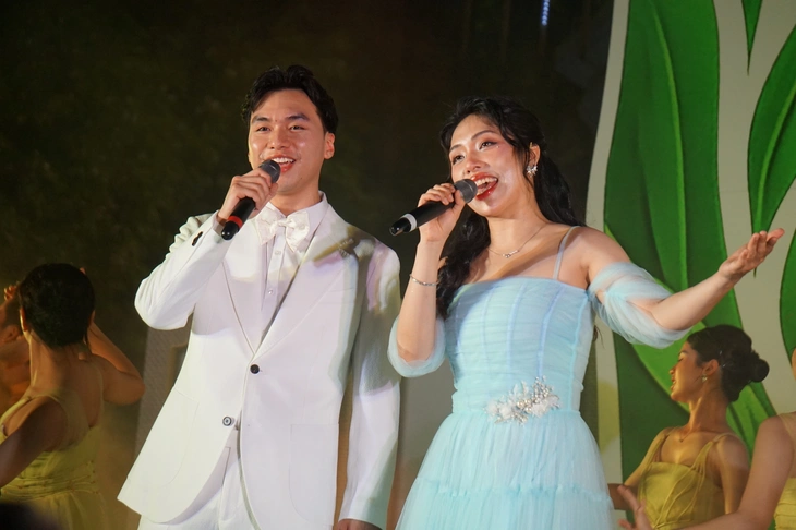 Này em trong mỗi con tim, nhớ mang theo quê hương của mình… - Ảnh 3. Này em trong mỗi con tim, nhớ mang theo quê hương của mình - Ảnh 3.