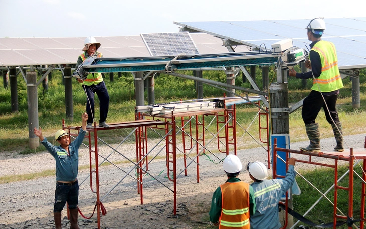Bế tắc gỡ vướng mắc dự án điện tái tạo, Bộ Công Thương nói trách nhiệm là EVN - Ảnh 3.
