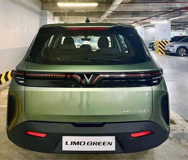 VinFast Limo Green - Ảnh 3.