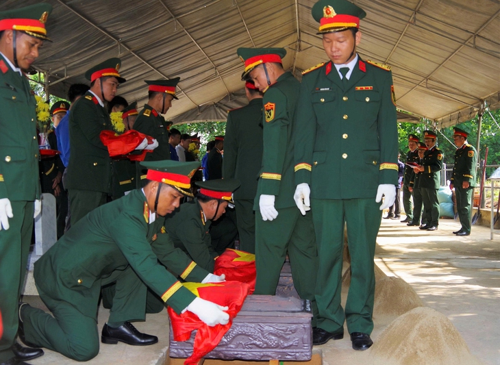 hài cốt liệt sĩ - Ảnh 2.