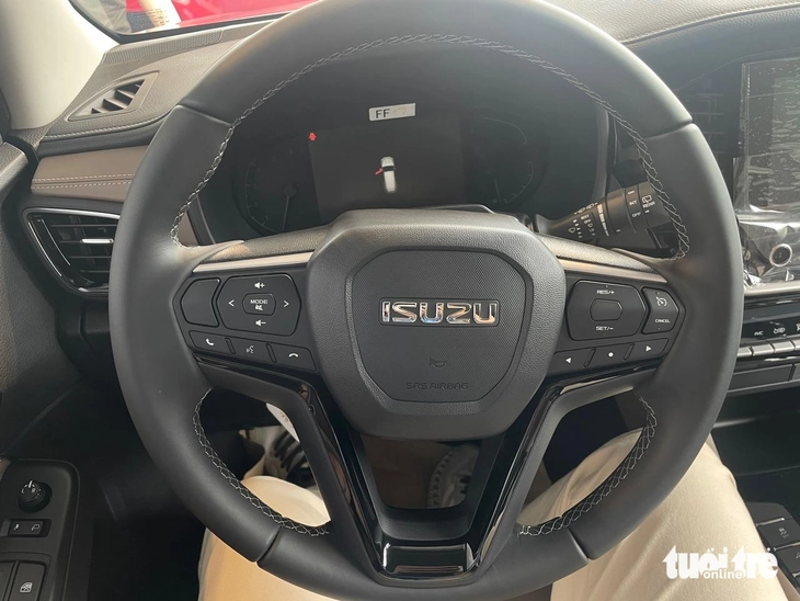 Isuzu mu-X - Ảnh 7.