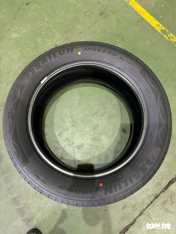 VinFast Limo Green - Ảnh 4.