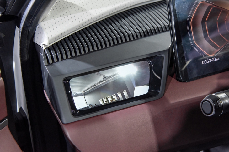 Mitsubishi DST Concept - Ảnh 11.