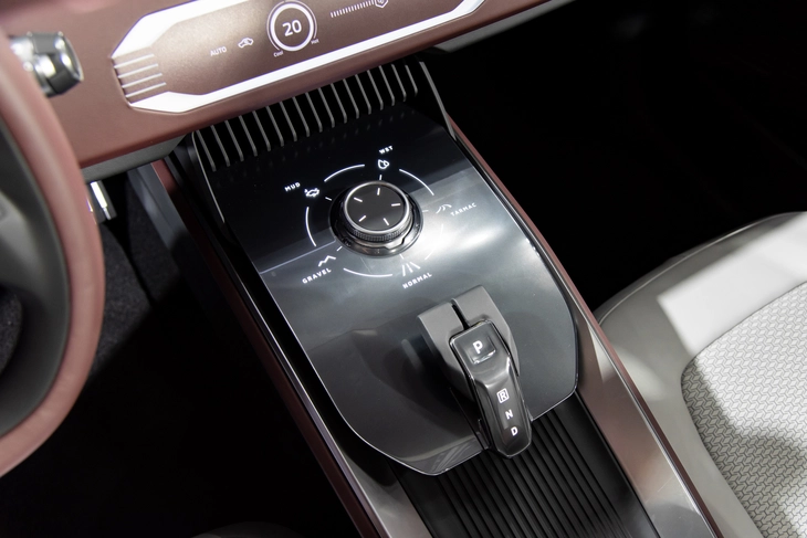 Mitsubishi DST Concept - Ảnh 15.