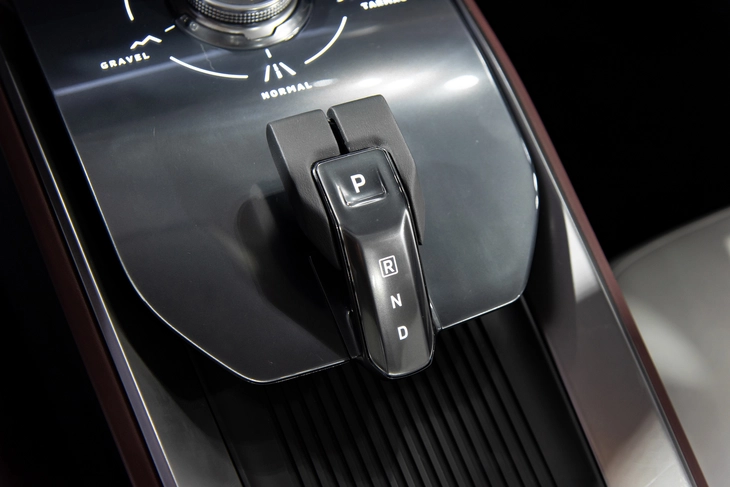 Mitsubishi DST Concept - Ảnh 17.
