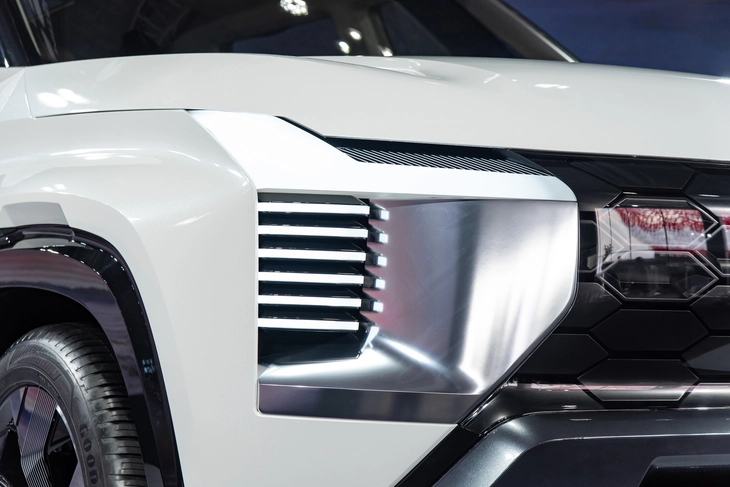 Mitsubishi DST Concept - Ảnh 7.