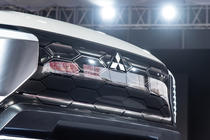 Mitsubishi DST Concept - Ảnh 6.