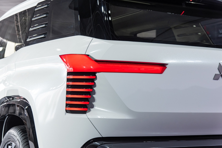 Mitsubishi DST Concept - Ảnh 8.