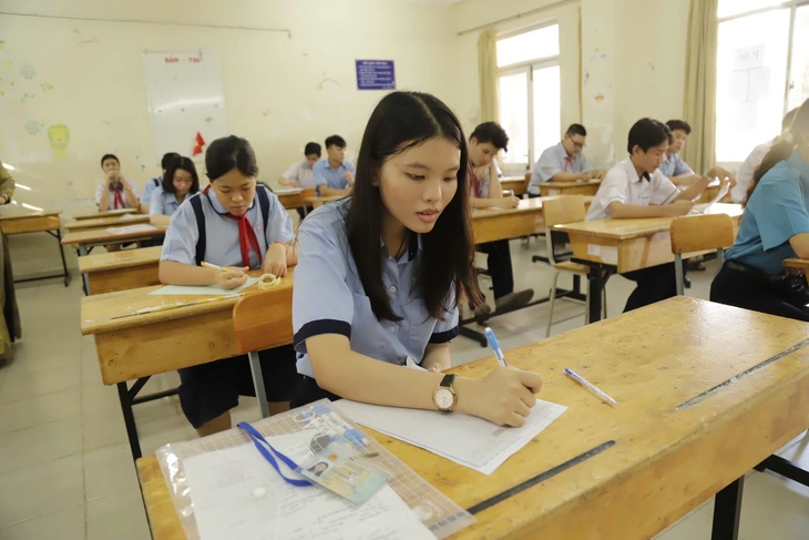 Hơn 73.000 thí sinh TP.HCM bắt đầu thi môn đầu tiên vào lớp 10 - Ảnh 5. lớp 10 - Ảnh 6.