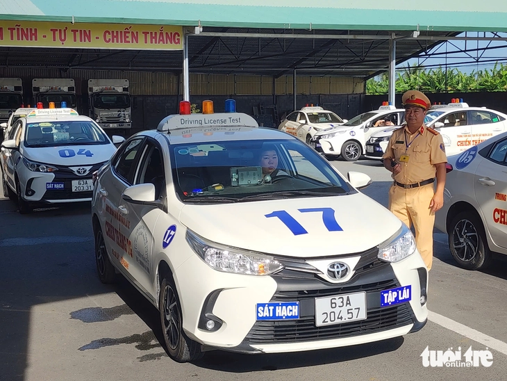 lái xe - Ảnh 1.