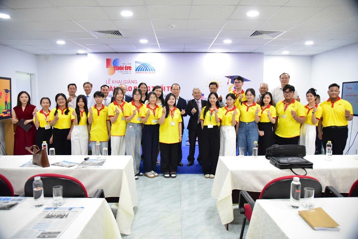 Sinh viên Trường đại học Cửu Long học ‘Làm báo cùng Tuổi Trẻ’ Sinh viên Trường đại học Cửu Long học ‘Làm báo cùng Tuổi Trẻ’