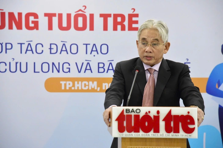 Sinh viên Trường đại học Cửu Long học 'Làm báo cùng Tuổi Trẻ' - Ảnh 3.