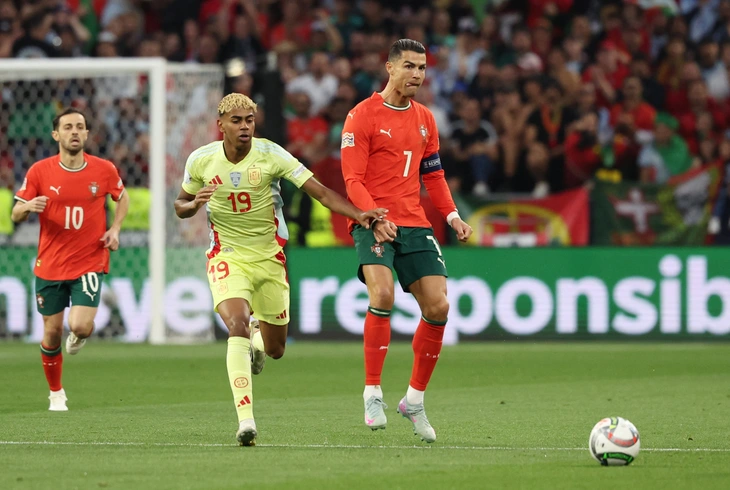 Lamine Yamal không thể thắng ‘khắc tinh’ Ronaldo, dù thống kê áp đảo Lamine Yamal không thể thắng ‘khắc tinh’ Ronaldo, dù thống kê áp đảo