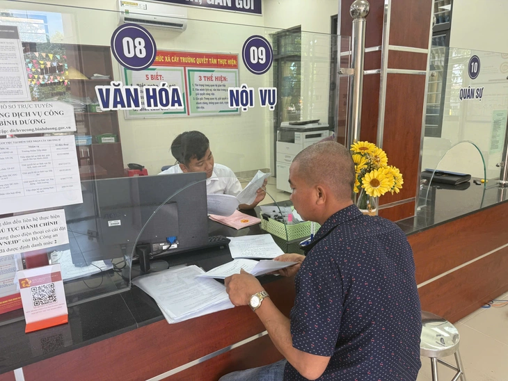 Bình Dương hàng loạt phường mới sau sáp nhập hành thử nghiệm - Ảnh 2. Hàng loạt phường mới sau sáp nhập tại Bình Dương bắt đầu thử nghiệm - Ảnh 2.