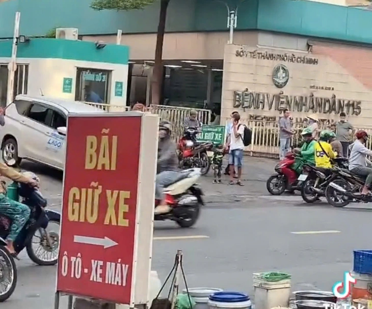 bãi giữ xe - Ảnh 1.