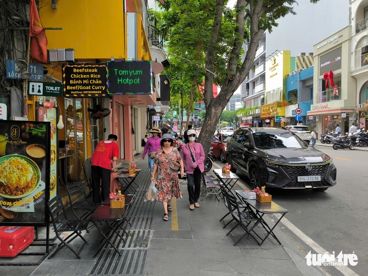 vỉa hè - Ảnh 1.
