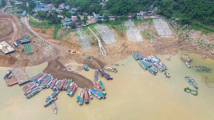 thủy điện Hòa Bình - Ảnh 4.