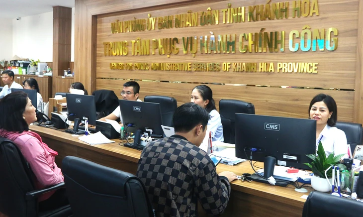 Sau sáp nhập, người dân Khánh Hòa có 2 nơi để nộp hồ sơ thủ tục hành chính mới - Ảnh 1. Khánh Hòa - Ảnh 1.