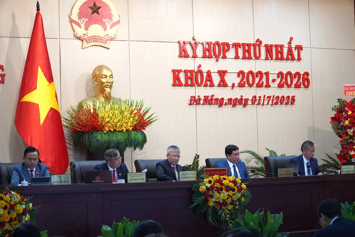Đà Nẵng bổ nhiệm 14 giám đốc sở, ngành mới sau sáp nhập - Ảnh 3.