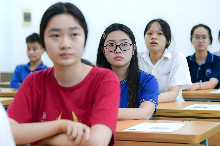 Đề thi tốt nghiệp THPT 2025: Tạo động lực đổi mới thay vì áp lực- Ảnh 6.