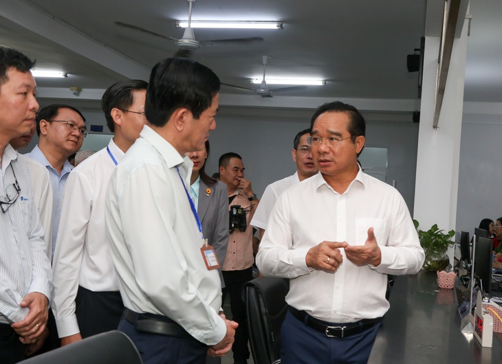 Chủ tịch Nguyễn Văn Được: 'Lấy sự hài lòng của người dân làm thước đo cho hiệu quả bộ máy'- Ảnh 3. Chủ tịch Nguyễn Văn Được: 'Lấy sự hài lòng của người dân làm thước đo cho hiệu quả bộ máy'- Ảnh 3.