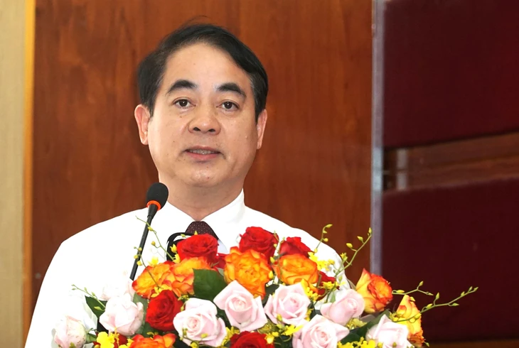 Bí thư Khánh Hòa đề nghị giải quyết kịp thời vướng mắc để chính quyền hai cấp vận hành thông suốt - Ảnh 1. Khánh Hòa - Ảnh 1.