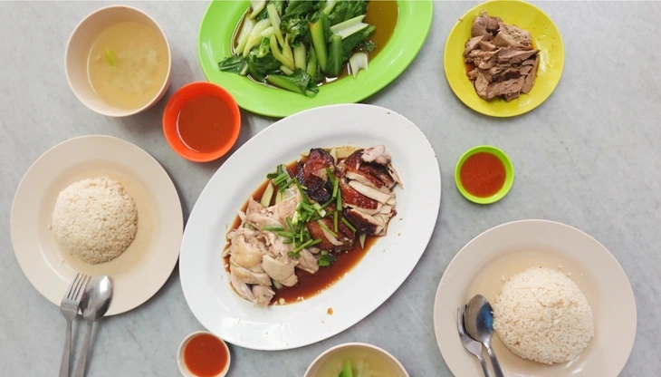 Cơm gà Hải Nam không cần thêm nước xốt vẫn ngon, luyện tập tạo nên hoàn hảo Cơm gà Hải Nam không cần thêm nước xốt vẫn ngon, luyện tập tạo nên hoàn hảo