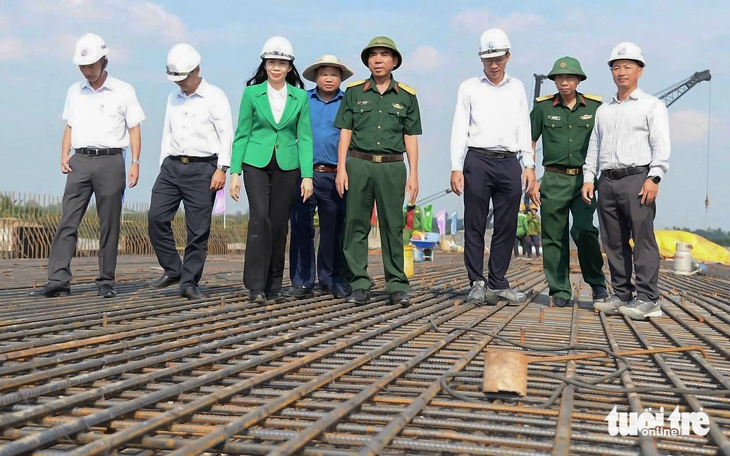 Phát động thi đua đẩy nhanh tiến độ cao tốc Cao Lãnh - An Hữu - Ảnh 1. cao tốc Cao Lãnh - An Hữu - Ảnh 1.