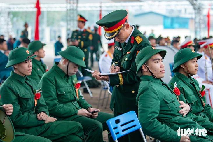 Có hình xăm vẫn được xem xét gọi nhập ngũ Có hình xăm vẫn được xem xét gọi nhập ngũ