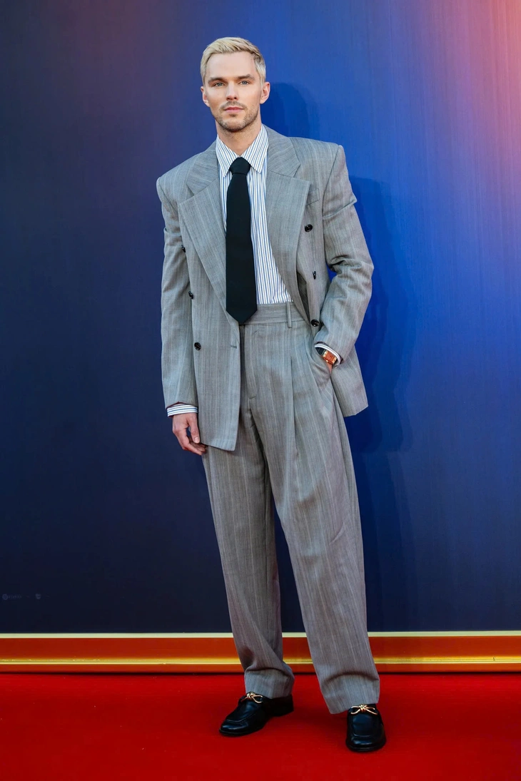 Nicholas Houl, phản diện Lex Luthor trong Superman, chiếm sóng thảm đỏ toàn cầu - Ảnh 6. Superman - Ảnh 7.