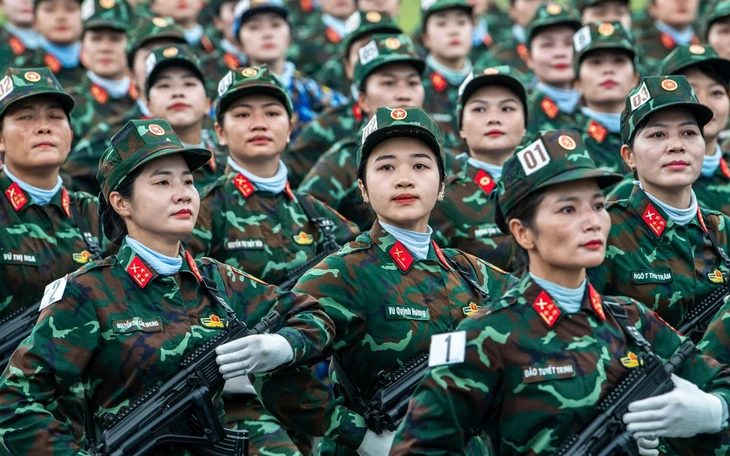 Ông Nguyễn Trọng Nghĩa: Lễ diễu binh 2-9 không chỉ của Hà Nội mà là của 54 dân tộc anh em - Ảnh 5.