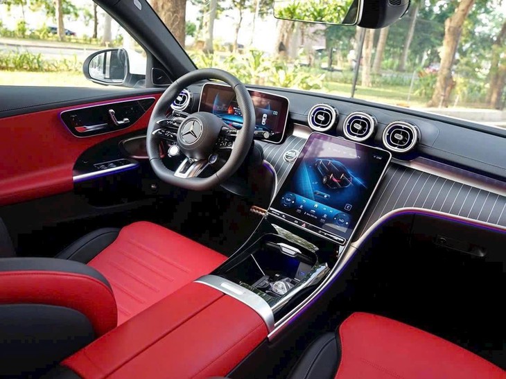 Mercedes-AMG C 43 4Matic - Ảnh 4.