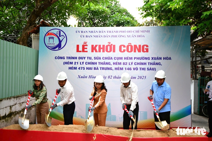 Phường Nhiêu Lộc, Xuân Hòa bắt tay ngay vào việc sửa hẻm, nâng cao đời sống người dân - Ảnh 3.