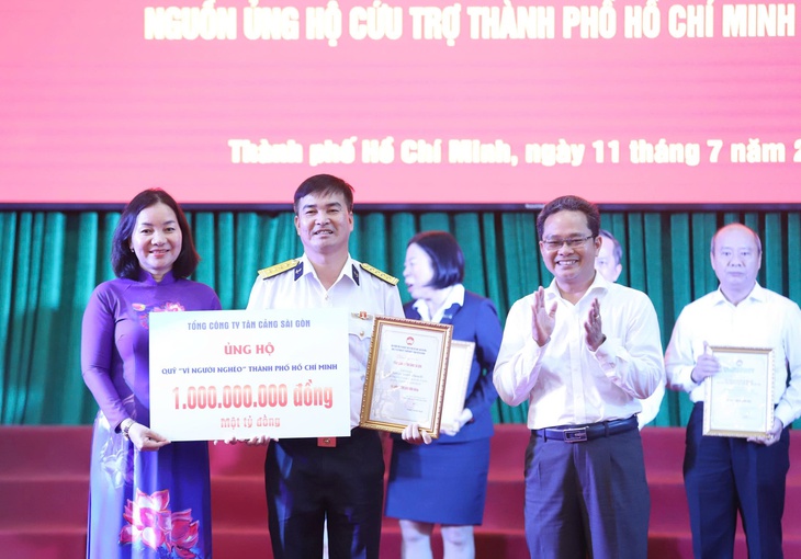 TP.HCM vận động hơn 550 tỉ đồng Quỹ 'Vì biển đảo quê hương - Vì tuyến đầu Tổ quốc' trong 15 năm - Ảnh 2.