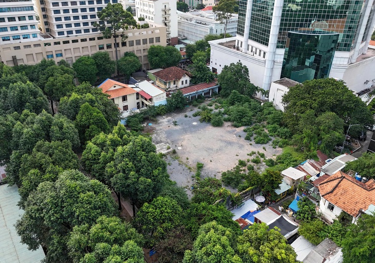 Vụ thâu tóm 'đất vàng' ở trung tâm TP.HCM: Đề nghị truy tố ông Đinh Trường Chinh - Ảnh 1. Đinh Trường Chinh - Ảnh 1.