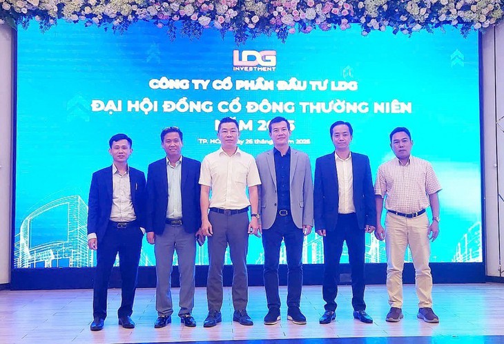 Cựu chủ tịch tái xuất, cổ phiếu LDG tăng trần 10 phiên liên tiếp chưa dừng - Ảnh 1.