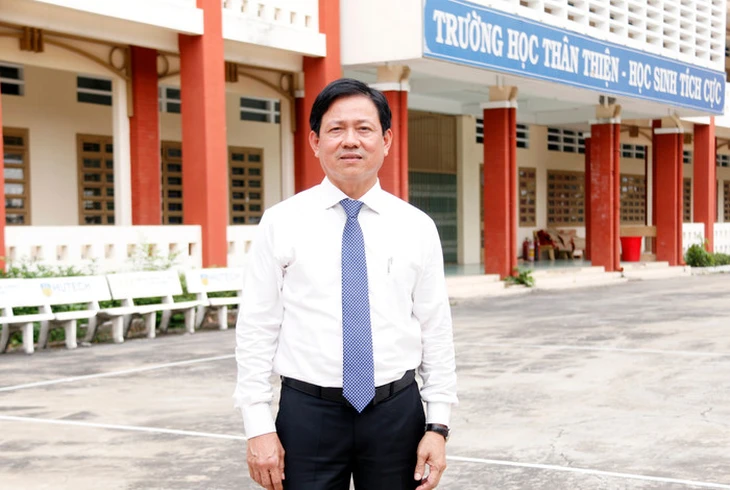 Phân công lại nhiệm vụ ban giám đốc Sở Giáo dục và Đào tạo TP.HCM sau sáp nhập - Ảnh 8.
