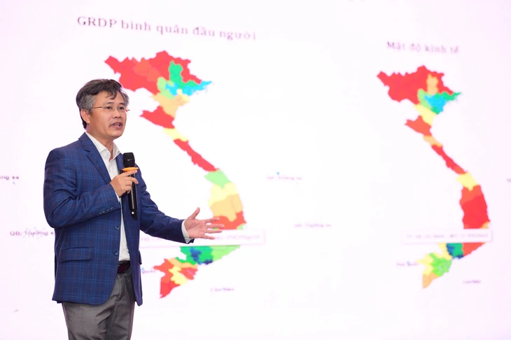 Bàn hướng phát triển thương mại cho ‘siêu đô thị’ TP.HCM - Ảnh 2. Bàn hướng phát triển thương mại cho ‘siêu đô thị’ TP.HCM - Ảnh 2.