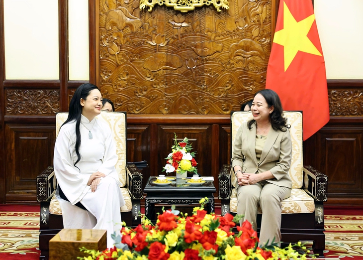 Phó chủ tịch nước Võ Thị Ánh Xuân tiếp nữ phi hành gia Amanda Nguyễn Phó chủ tịch nước Võ Thị Ánh Xuân tiếp nữ phi hành gia Amanda Nguyễn
