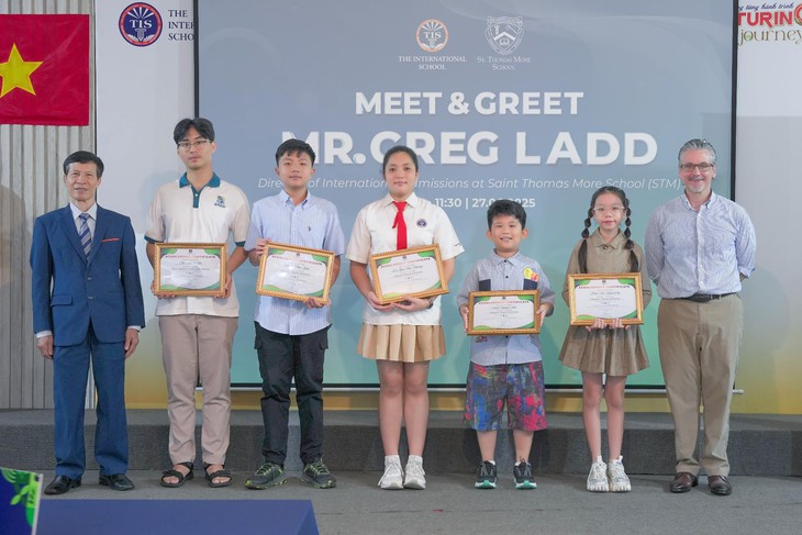 TIS trao học bổng tú tài Mỹ với tổng trị giá hơn 2 tỉ đồng TIS trao học bổng tú tài Mỹ với tổng trị giá hơn 2 tỉ đồng