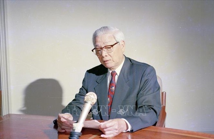 Nhìn lại lịch sử 30 năm bình thường hóa quan hệ Việt – Mỹ qua ảnh Nhìn lại lịch sử 30 năm bình thường hóa quan hệ Việt – Mỹ qua ảnh