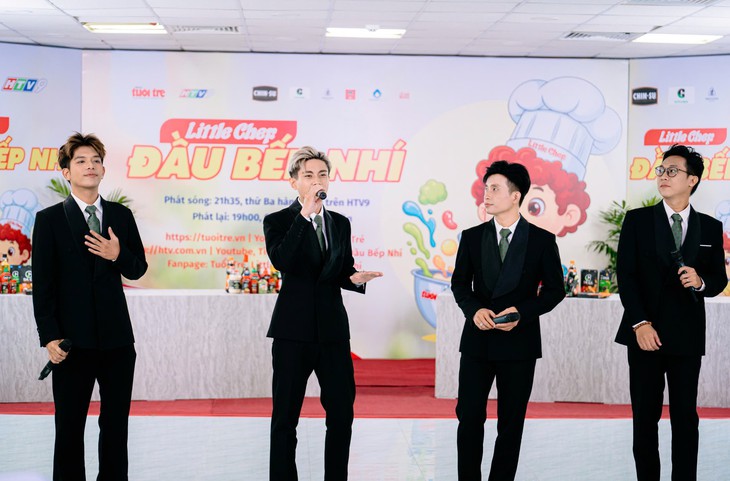 Ban nhạc 3789: Tuổi còn 'nhi đồng', nấu ăn như cách chữa lành - Ảnh 3.
